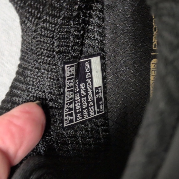 Brown Leather Crossbody Bag & Skecher Black Leather Sport Court 2.0 In Box - Picture 12 of 12